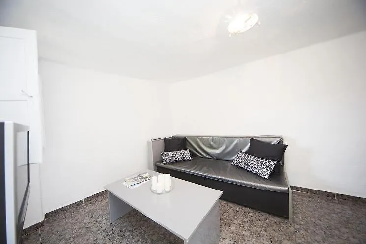 ***  Barbieri Cave Bed & Breakfast Granada Spain